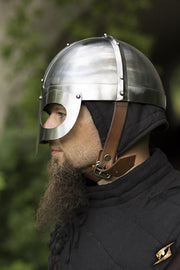 Casco vikingo con antifaz, acabado pulido