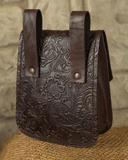 Bolso medieval Beatriz en cuero repujado marrón oscuro