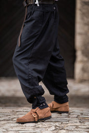 Pantalones pirata anchos modelo Eckart, color negro