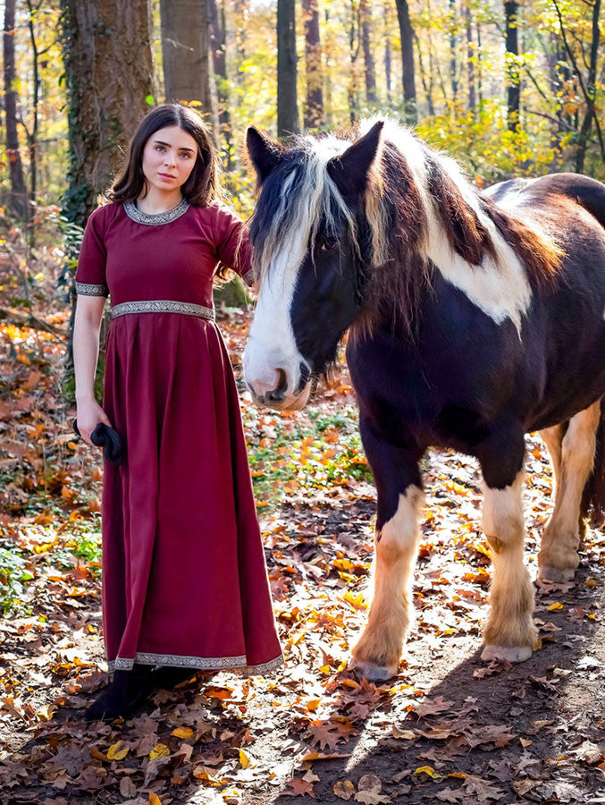 Vestido medieval mujer Enin, color rojo