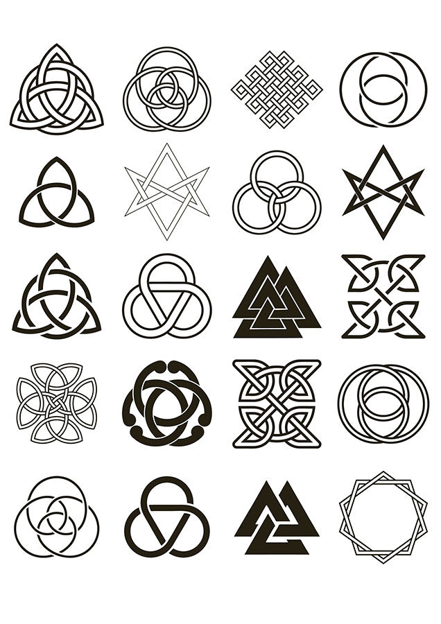 Tatuaje temporal con trisquetas celtas y otros símbolos vikingos