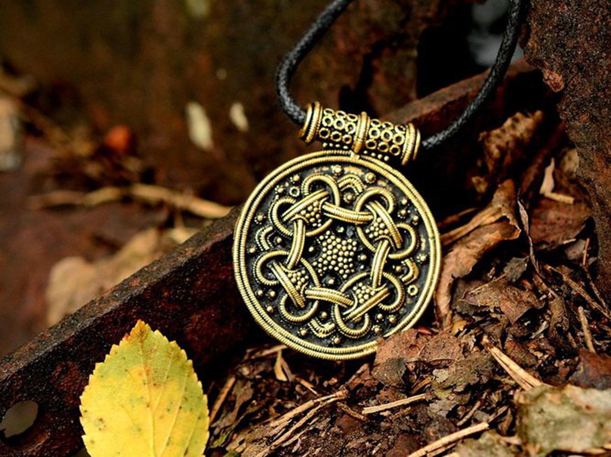 Colgante amuleto vikingo estilo Hedeby