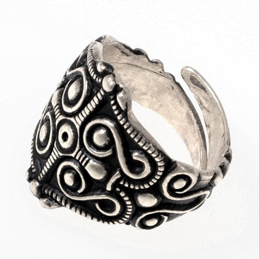 Anillo vikingo modelo Celtoi periodo La Tene