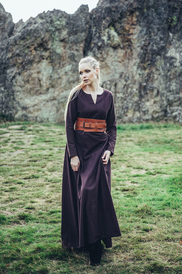 Vestido de mujer vikinga modelo Lina, marrón oscuro