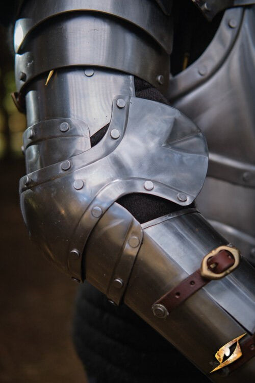 Protecciones de brazo acero pulido serie Capitán, Epic Armoury
