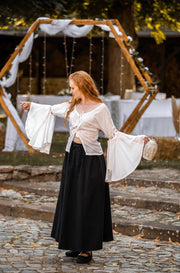 Blusa medieval de bruja modelo Carmen, color blanco