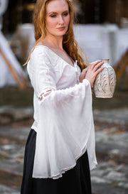 Blusa medieval de bruja modelo Carmen, color blanco