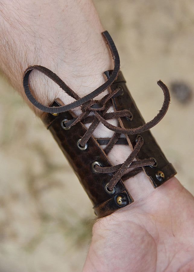 Pulsera celta Jabalí salvaje, cuero marrón