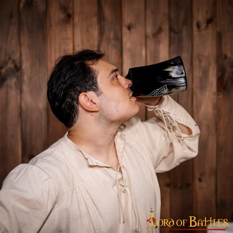 Jarra de cerveza trisketa celta