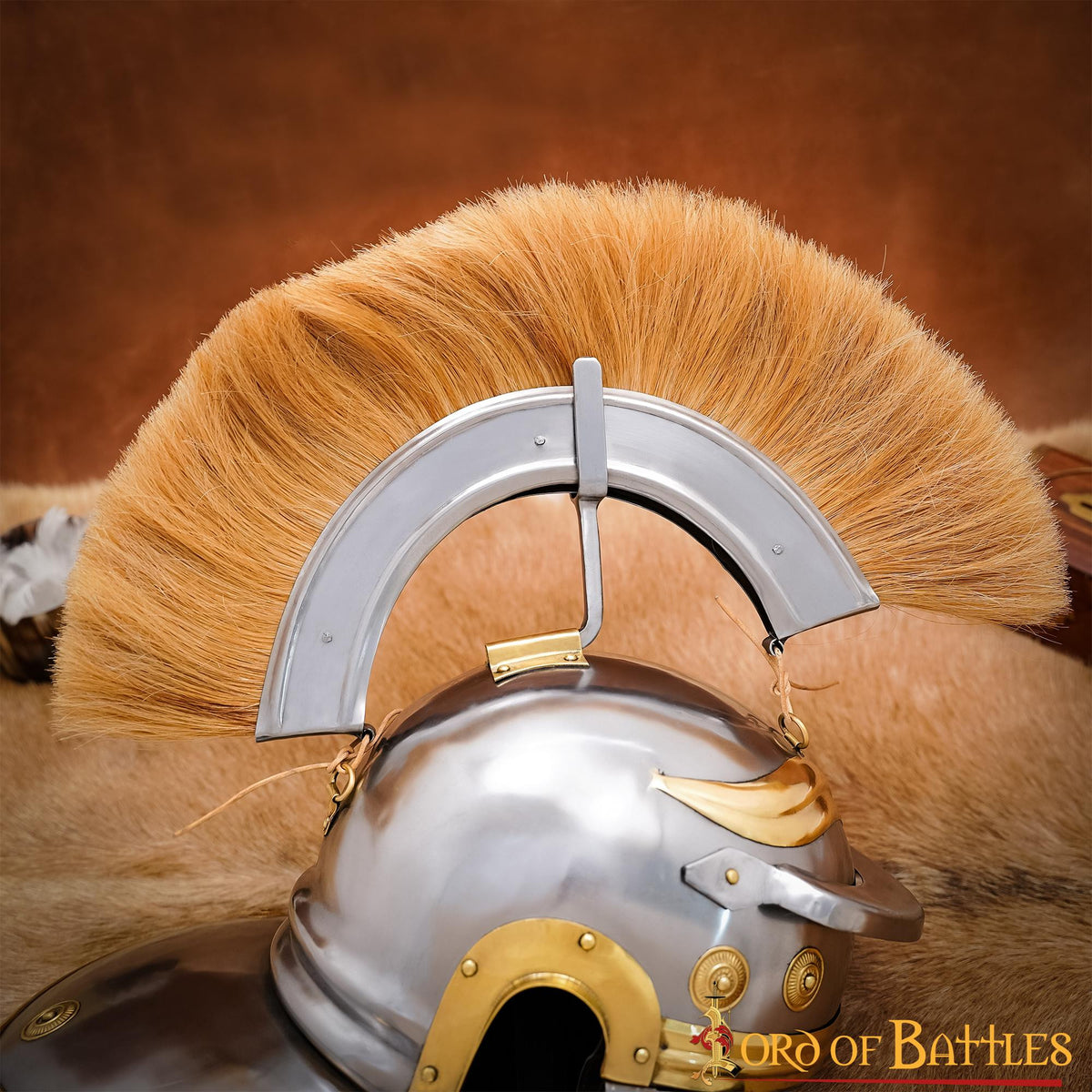 Casco de centurión romano con penacho marrón