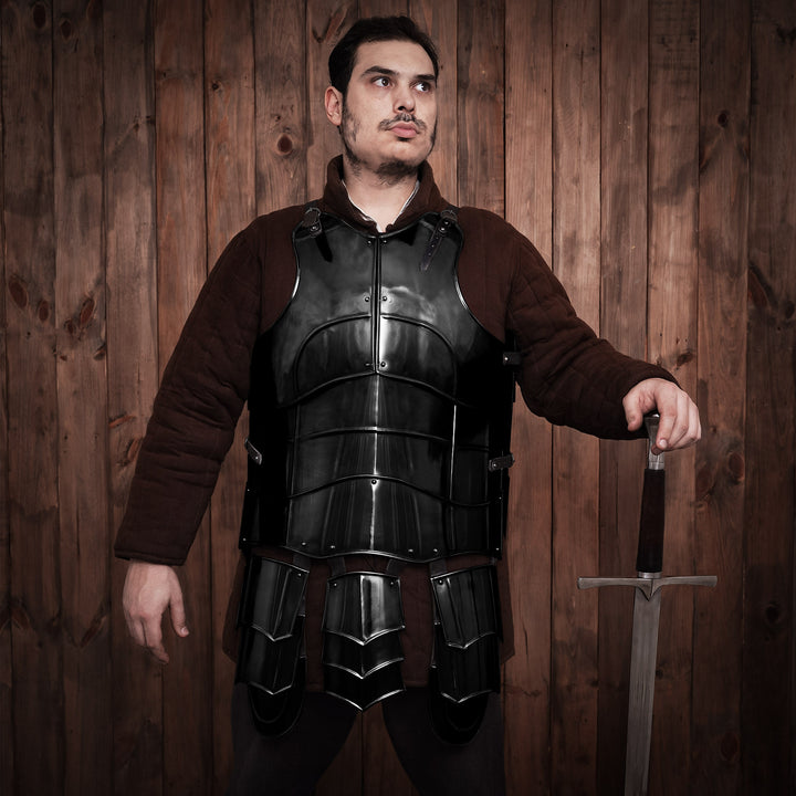 Coraza ennegrecida Caballero Medieval, acero dulce