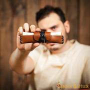Peine medieval en hueso con funda incluida