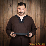 Bisagra de puerta medieval forjada en hierro