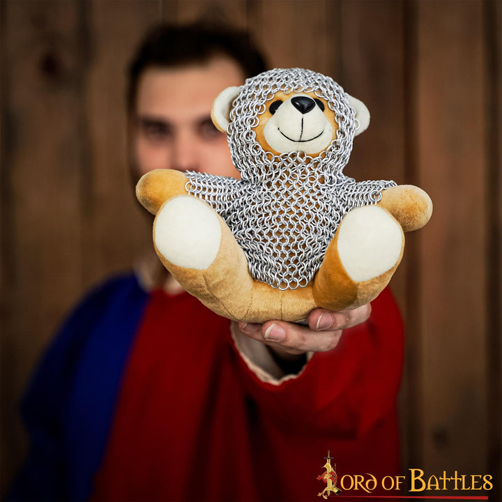 Oso de peluche medieval con cota de malla