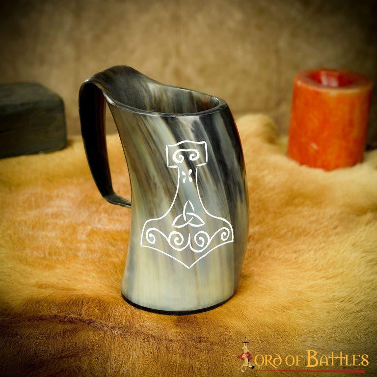 Jarra de cerveza Vikinga hecha a mano Mjolnir