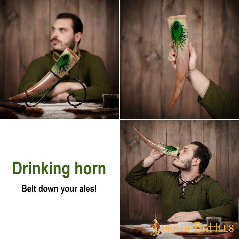 Cuerno para Beber con Diseños Ornamentados