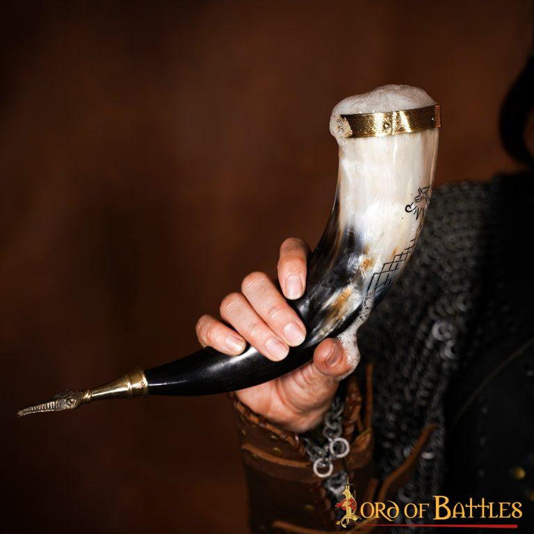 Cuerno vikingo para beber modelo Jormungandr