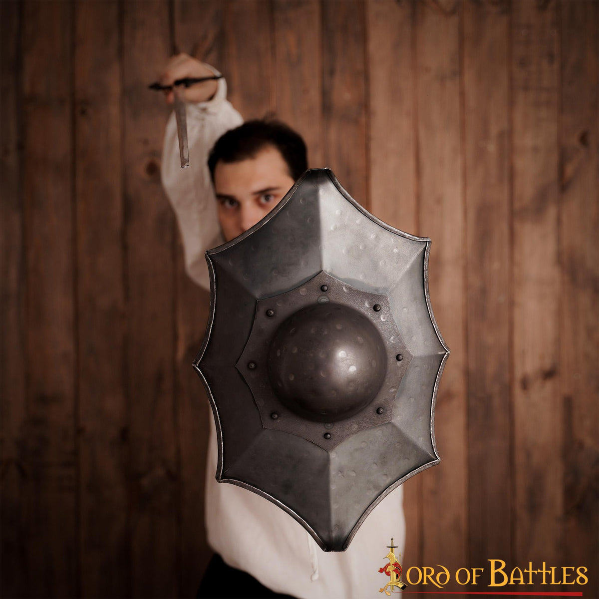 Escudo esgrima histórica Talhoffer Dark Buckler