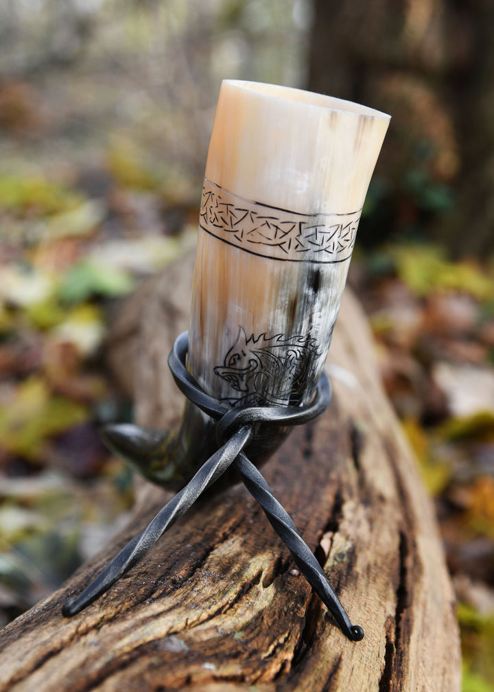 Cuerno vikingo lobo nórdico Fenrir con soporte (200-300 ml.)