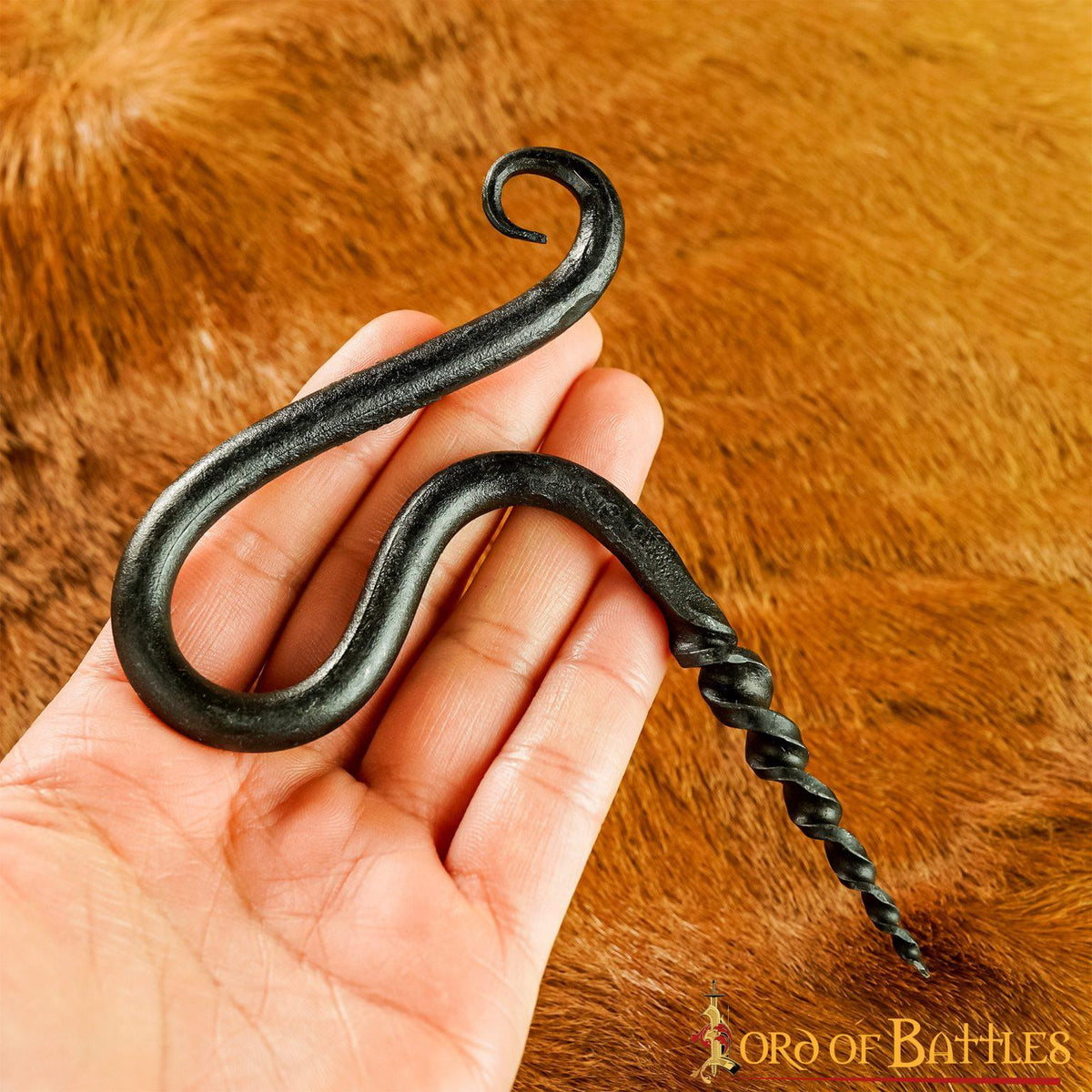Sacacorchos medieval forjado a mano (10,2x8,9 cm.)