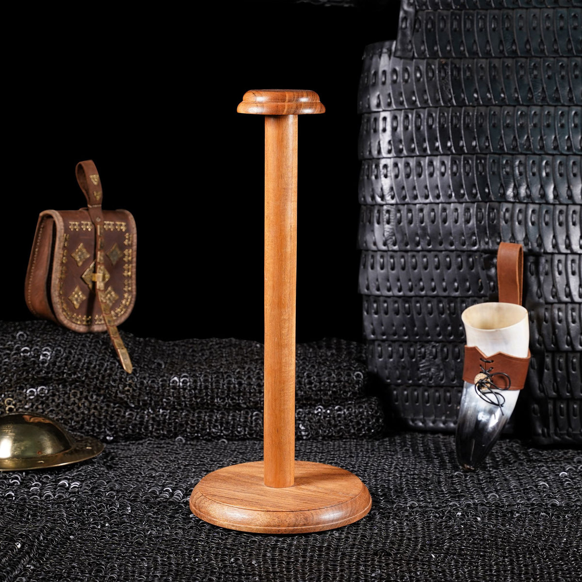 Soporte en madera para colgar cascos (33 cm.)