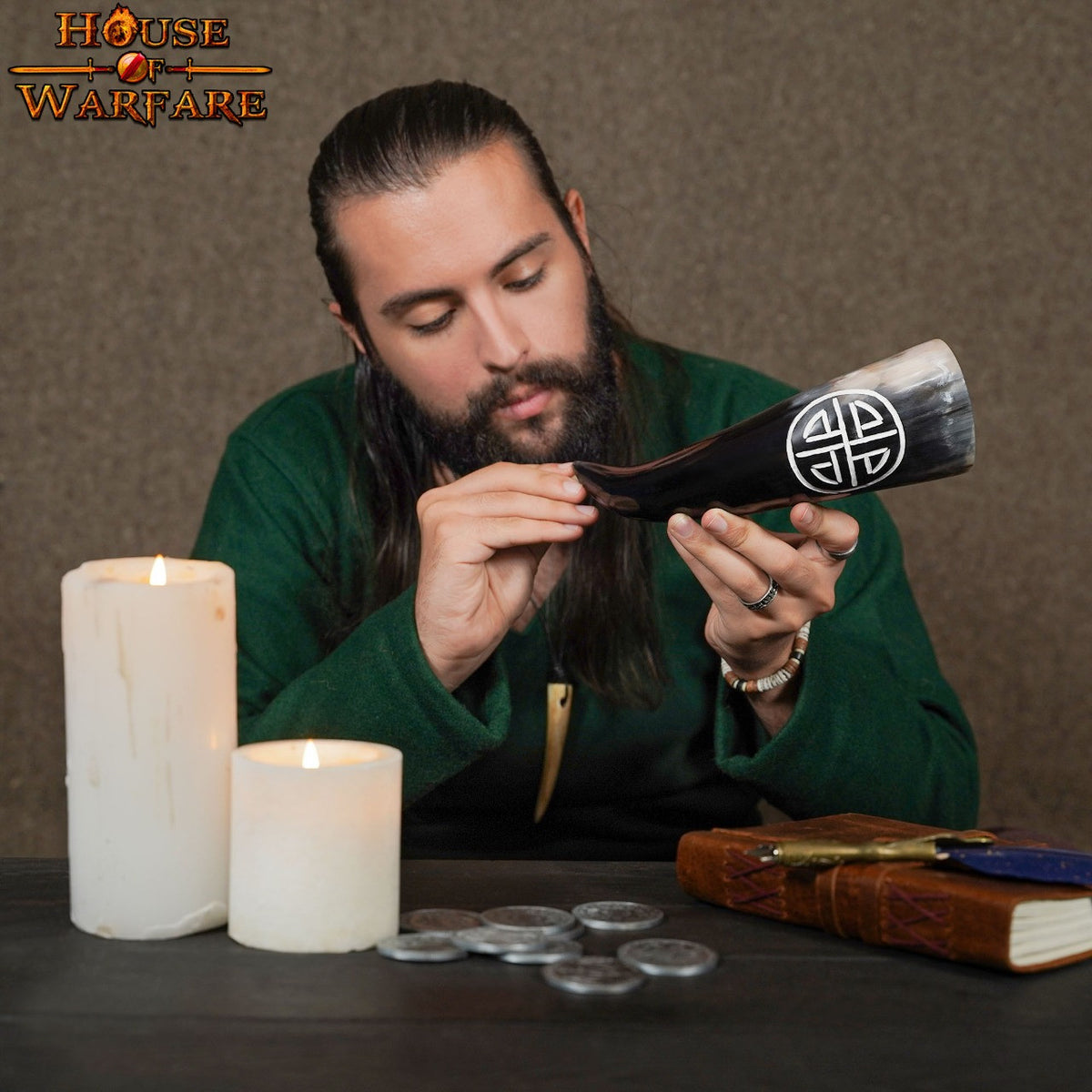 Cuerno para beber con Valknut vikingo