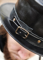 Sombrero de copa medieval en piel negra