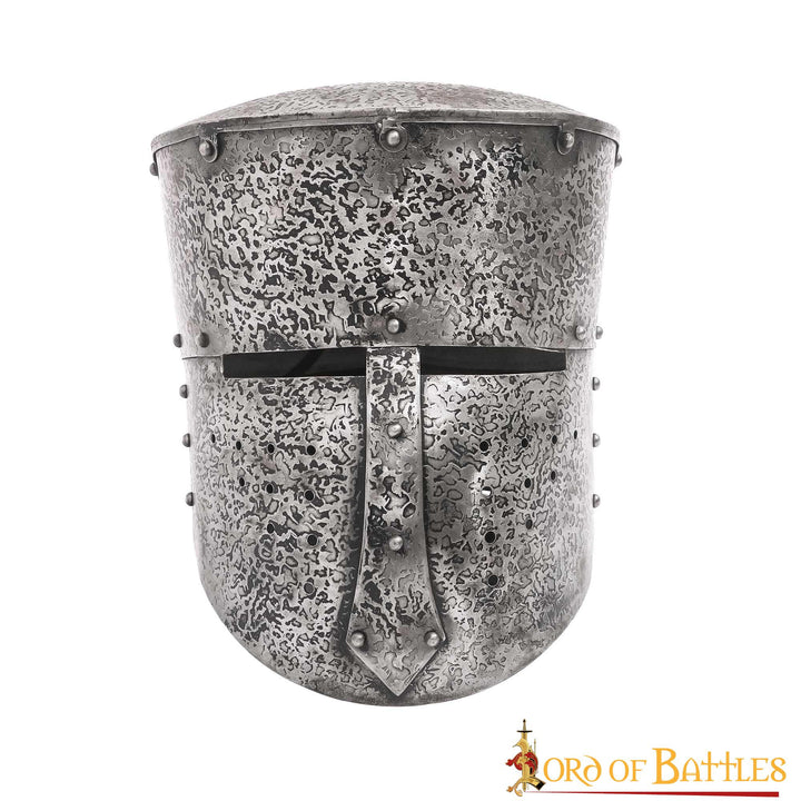 Yelmo de los Cruzados en acero (siglos XII-XIII)