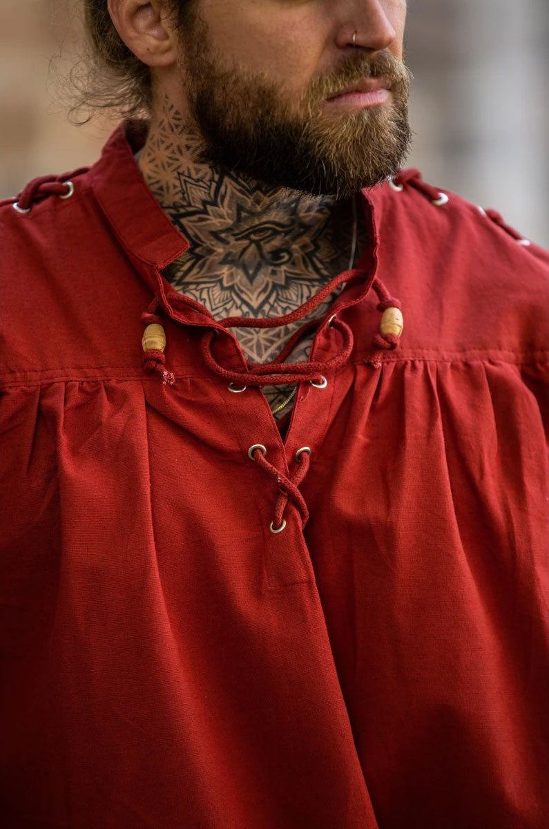 Camisa medieval Adrián con cordones, color rojo