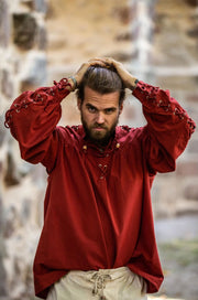 Camisa medieval Adrián con cordones, color rojo