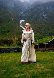 Cinturón vikingo modelo Elina, algodón blanco natural
