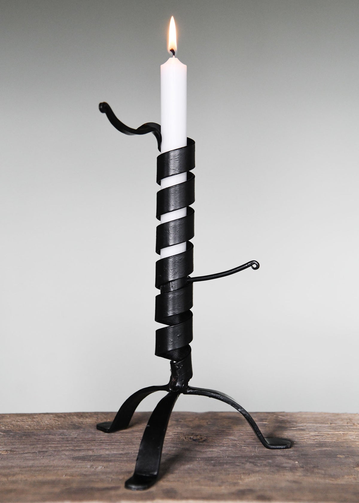 Candelabro medieval trenzado ajustable (30 cm.)