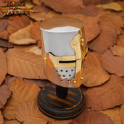 Mini Yelmo Medieval de los Cruzados con soporte de madera