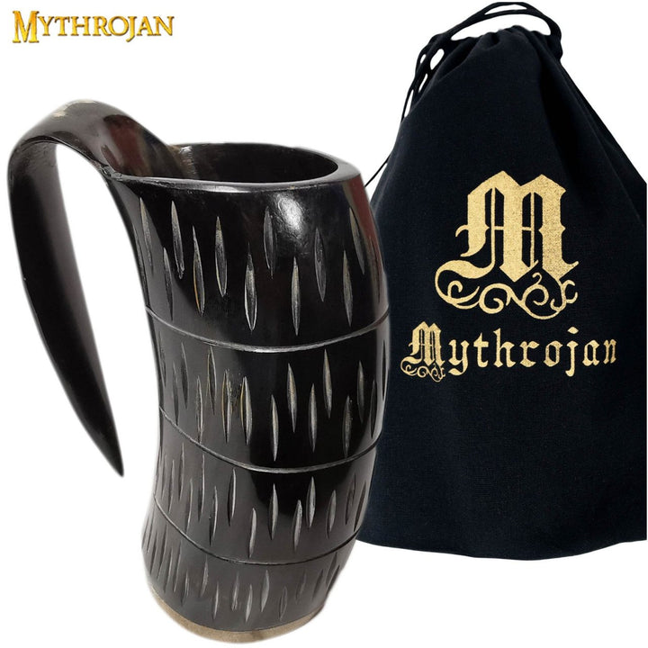 Jarra Medieval con muescas en asta de cuerno con correa (600 ml.)