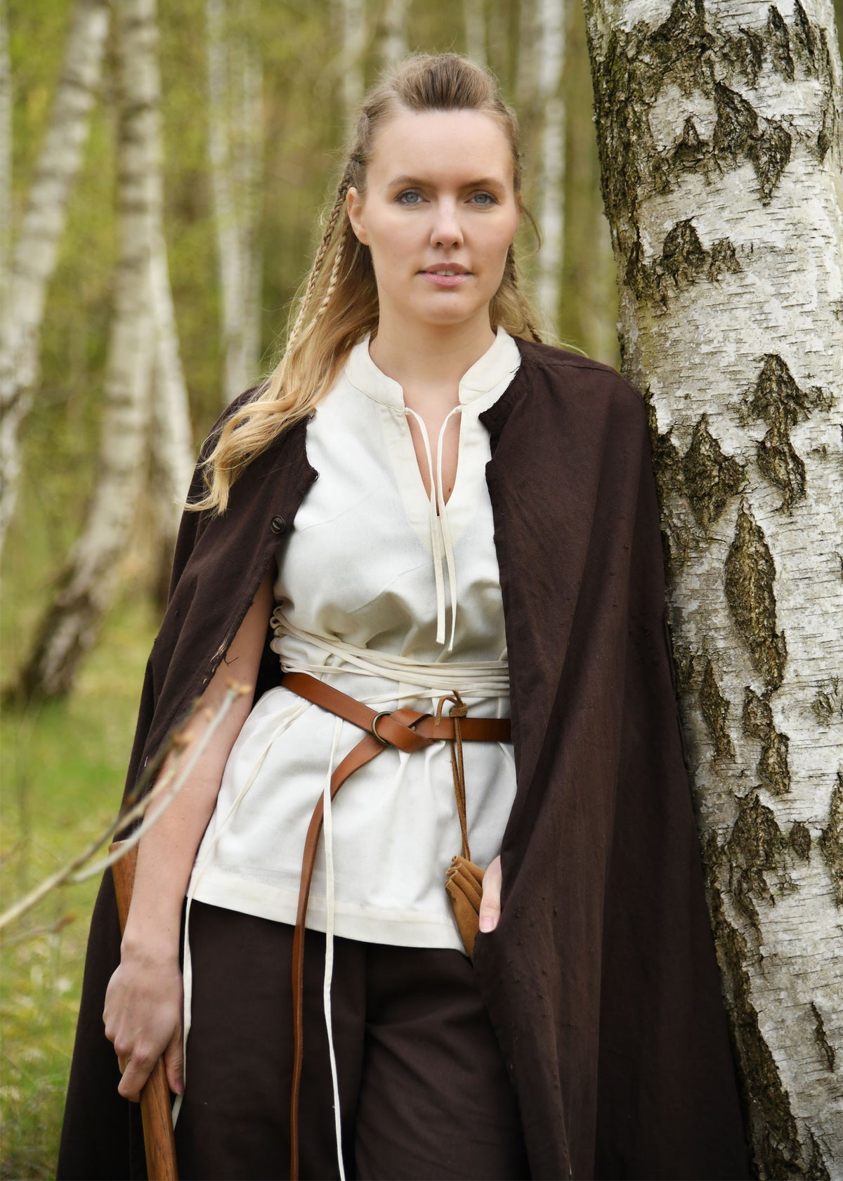 Blusa vikinga sin mangas modelo Levke, blanco natural