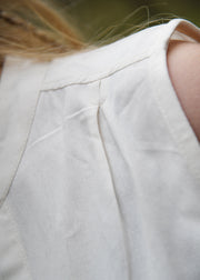 Blusa vikinga sin mangas modelo Levke, blanco natural