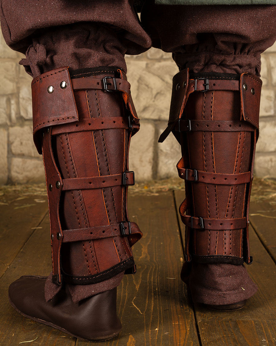 Grebas medievales de cuero marrón modelo Randulf