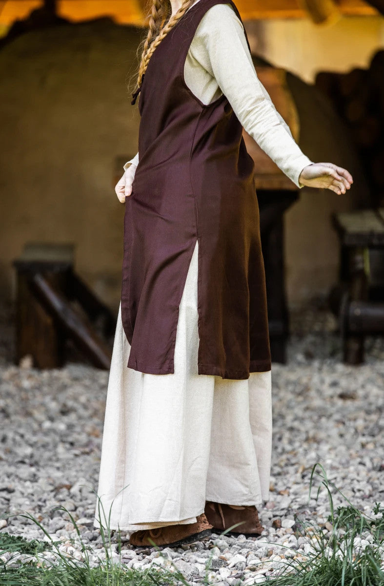 Sobrevesta medieval modelo Brisella, color marrón