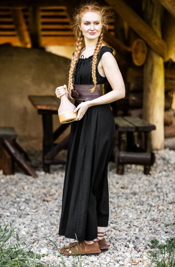 Vestido medieval largo modelo Ella, color negro