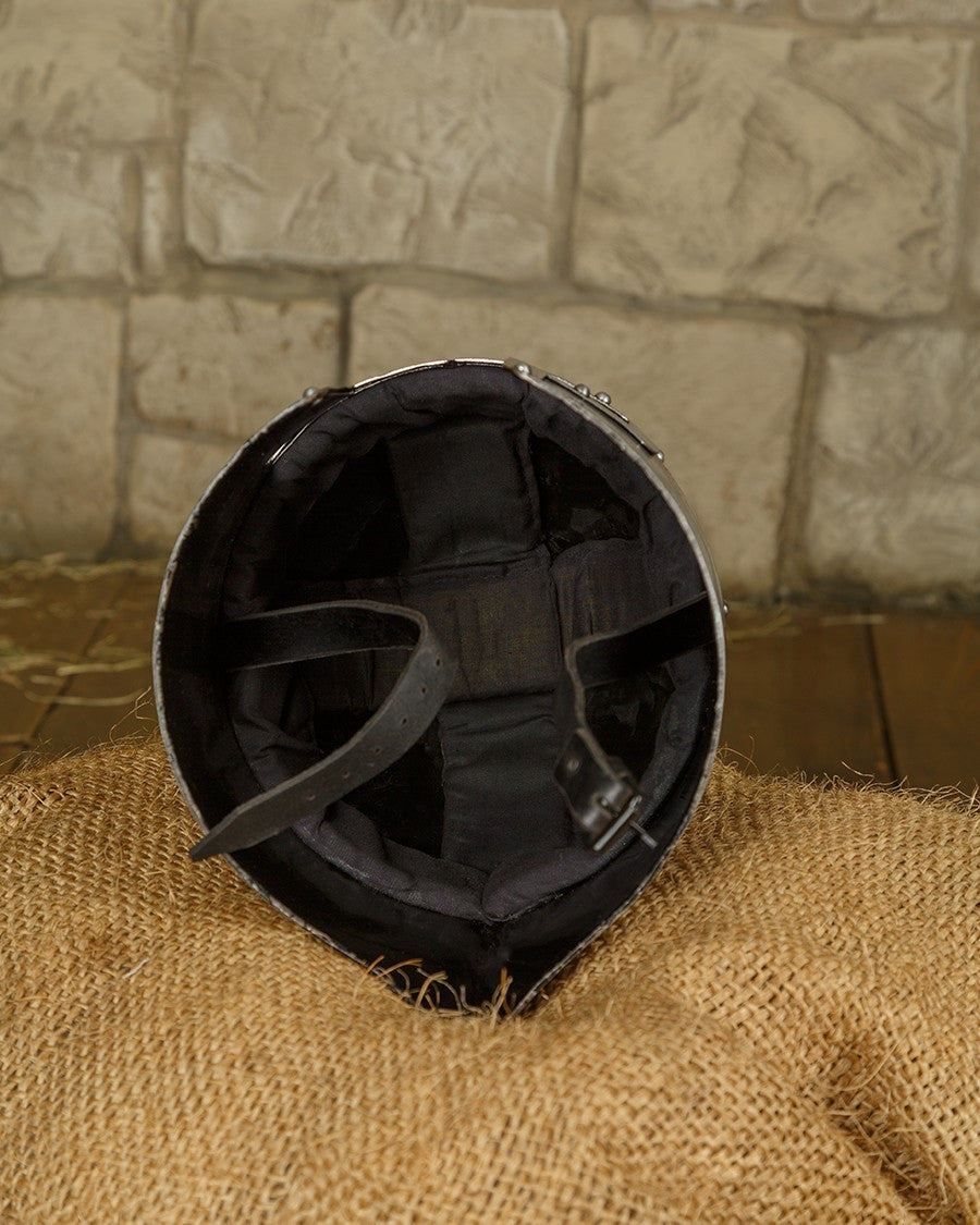 Barbuta medieval metálica modelo Manolo