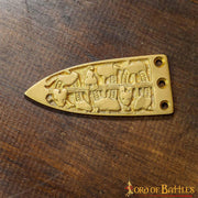 Punta decorativa de cinturón vikingo en latón