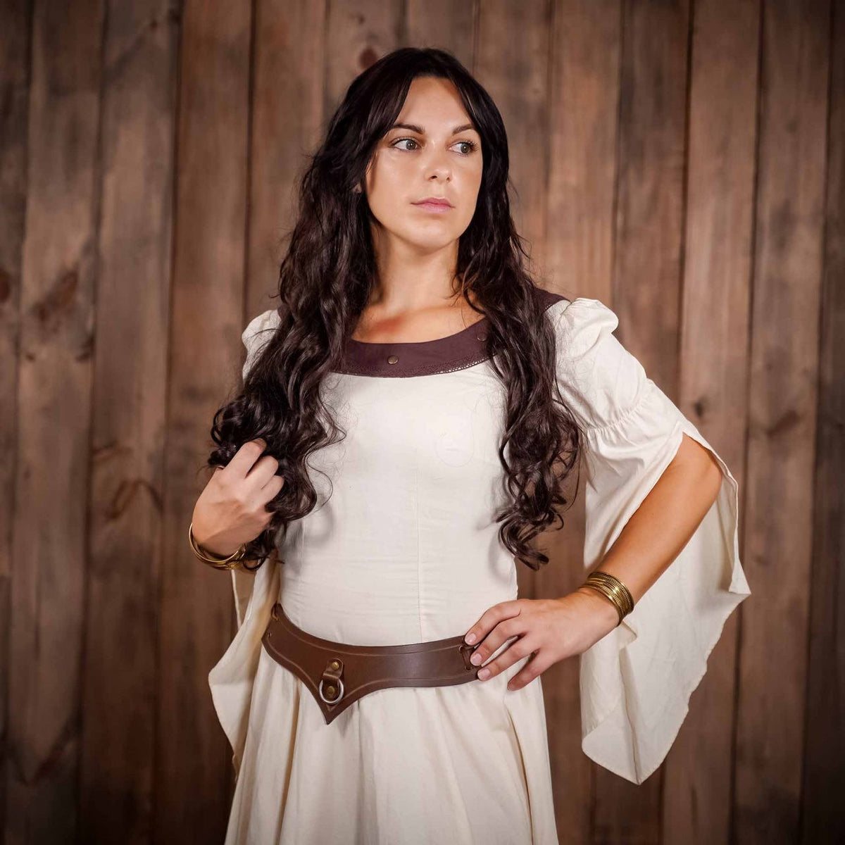 Collar medieval de cuero con anilla