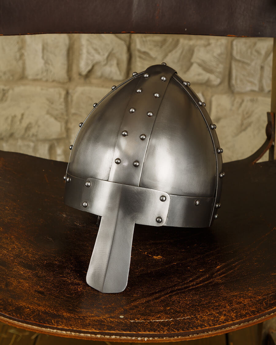 Casco tipo Spangenhelm de Thor en acero
