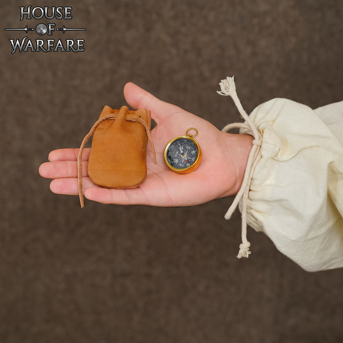 Brújula pirata con funda piel auténtica (3.5 cm.)