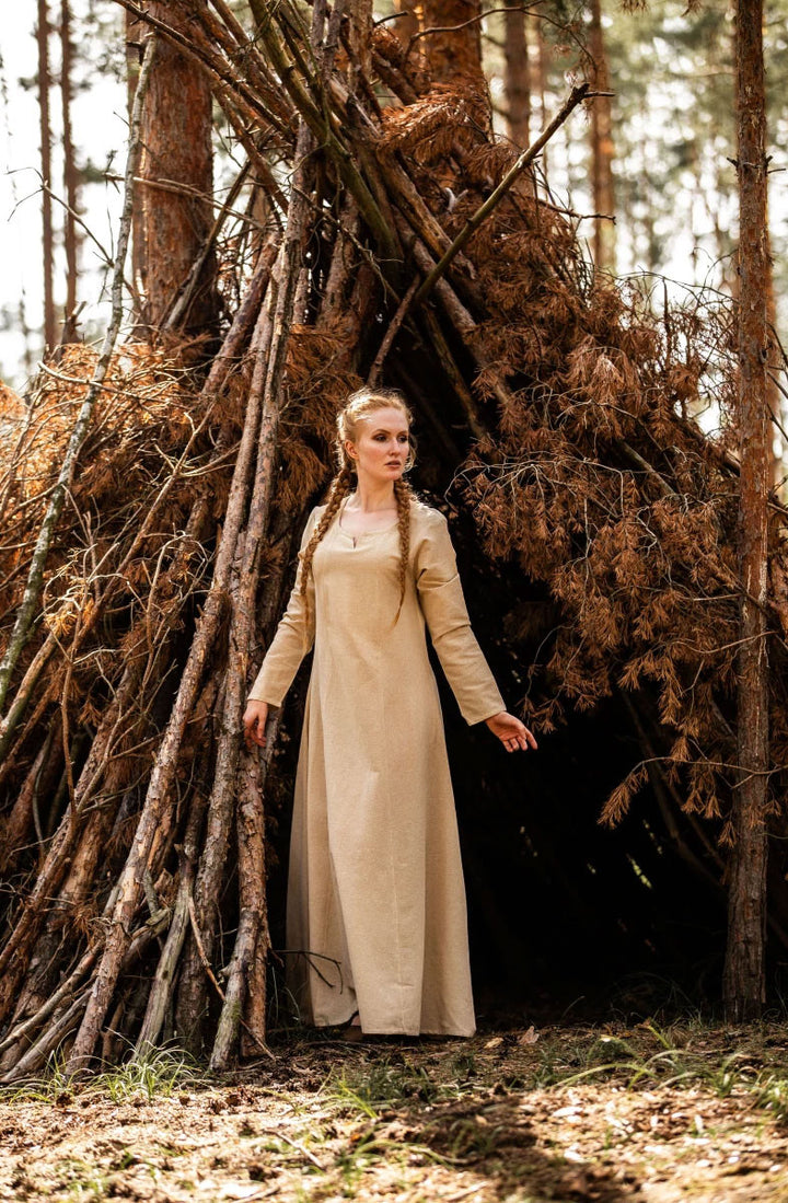 Vestido de mujer vikinga modelo Lina, blanco natural