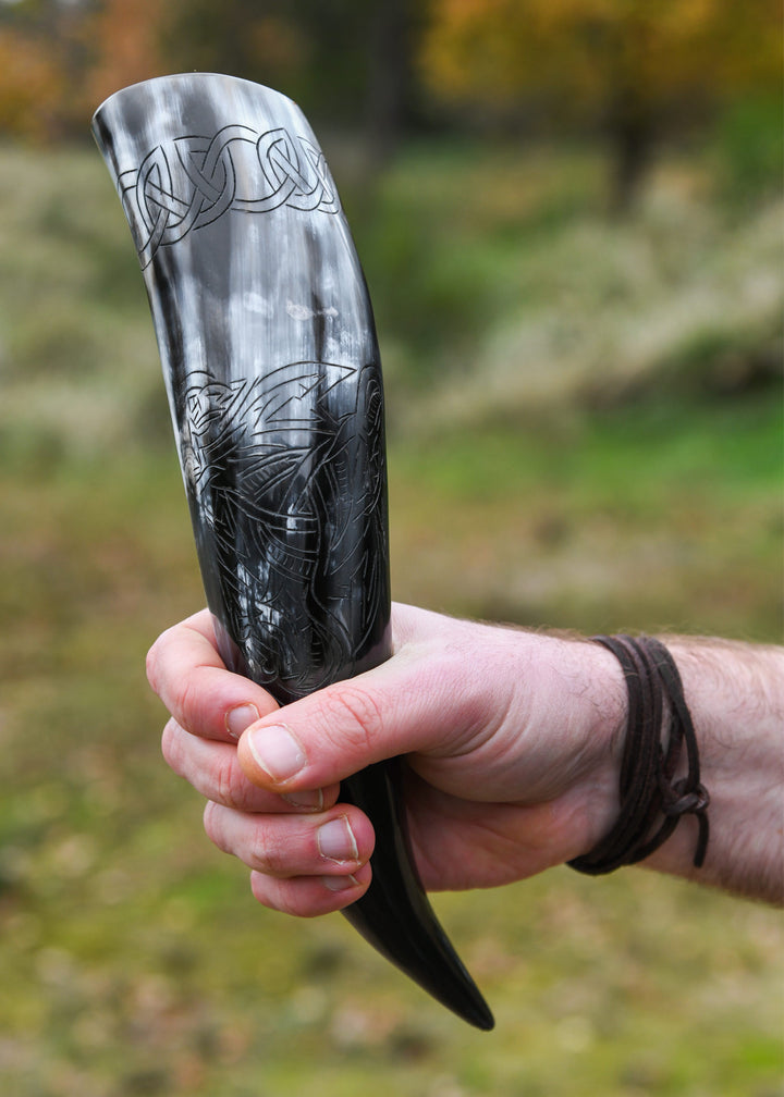 Cuerno Vikingo lobo Fenrir para beber (200-400 ml.)
