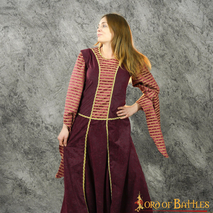 Vestido medieval largo modelo modelo Francy