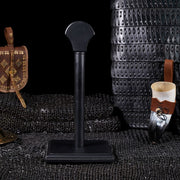 Soporte en madera para colgar cascos, color negro
