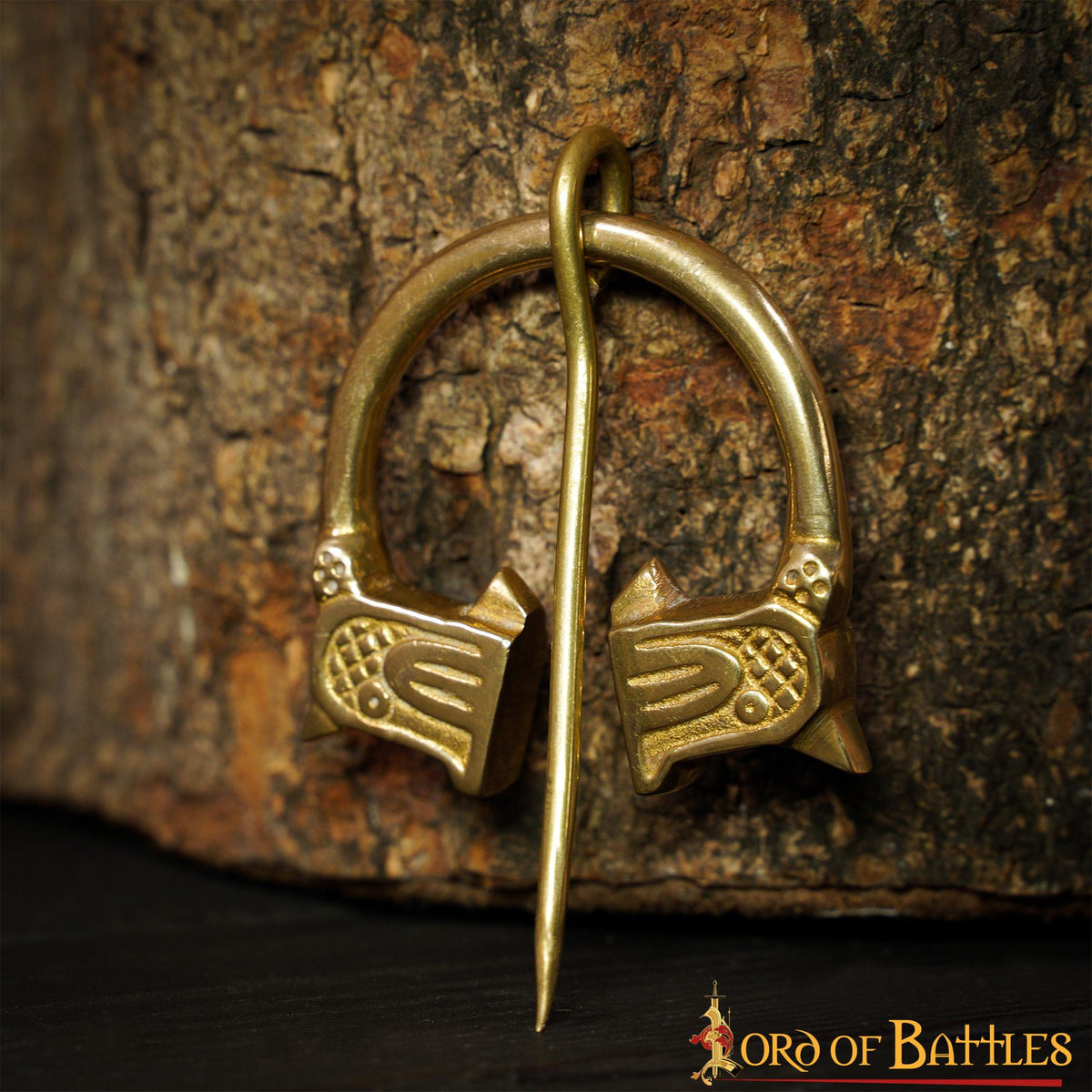 Fíbula vikinga latón diseño lobos (4,5 cm.)