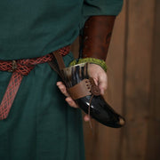Cuerno vikingo para beber con tahalí de cuero